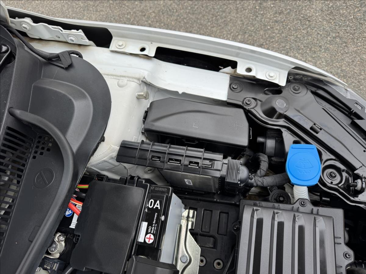 Volkswagen Polo Hatchback 999,0 70 kw