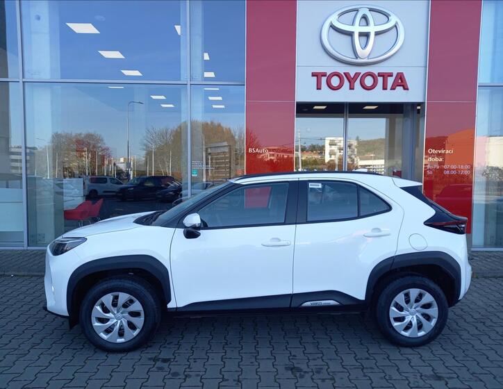 Toyota Yaris Cross 3