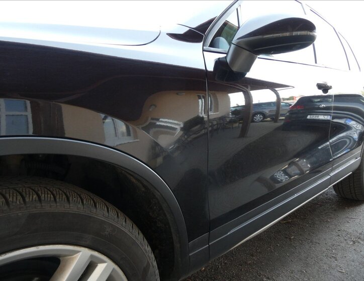 Volkswagen Touareg SUV / Terénní 3,0 l 180 kw