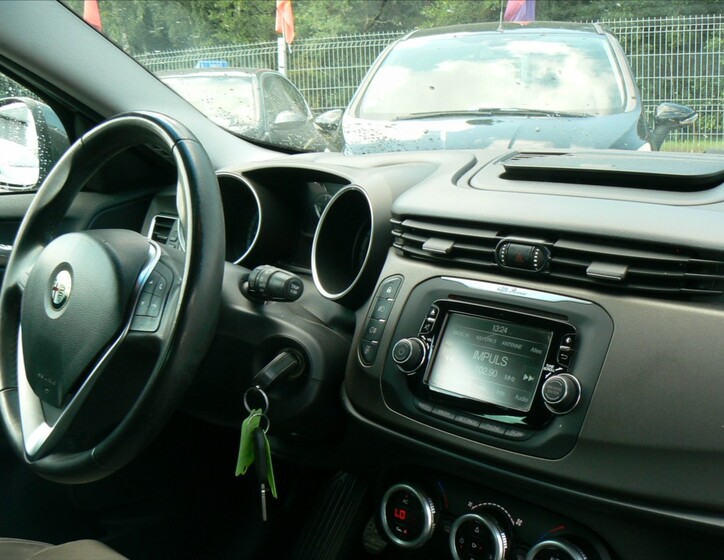 Alfa Romeo Giulietta 14