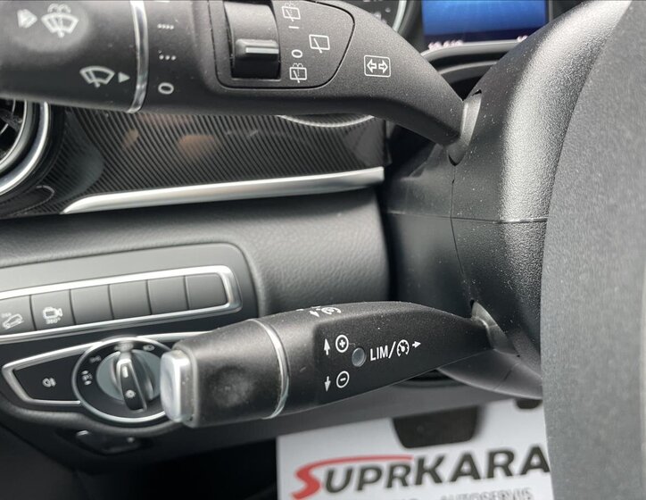 Mercedes-Benz Třídy V MPV 2,0 l 174 kw