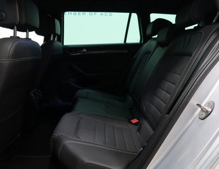 Volkswagen Passat Kombi 2,0 l 147 kw