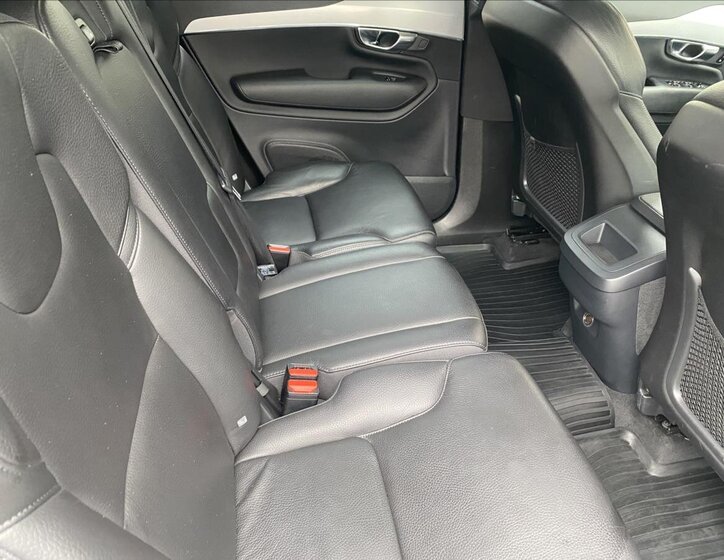 Volvo XC90 SUV / Terénní 2,0 l 173 kw