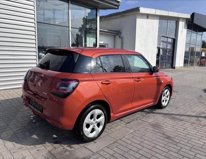 Suzuki Swift Hatchback 1,2 l 61 kw