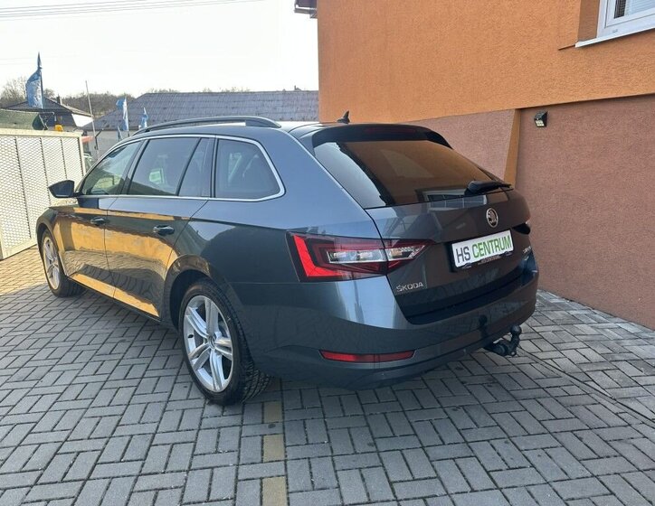 Škoda Superb Kombi 2,0 l 140 kw