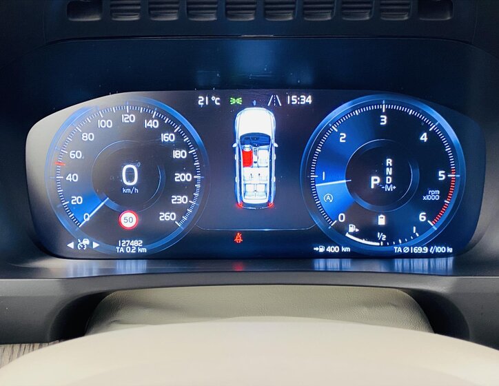 Volvo XC90 SUV / Terénní 2,0 l 173 kw