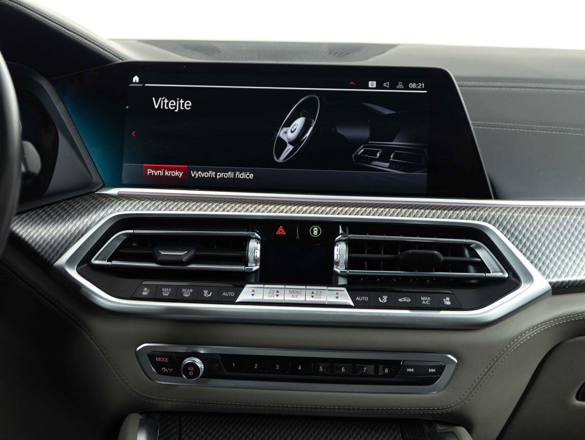 BMW X6 SUV 4,4 l 460 kw