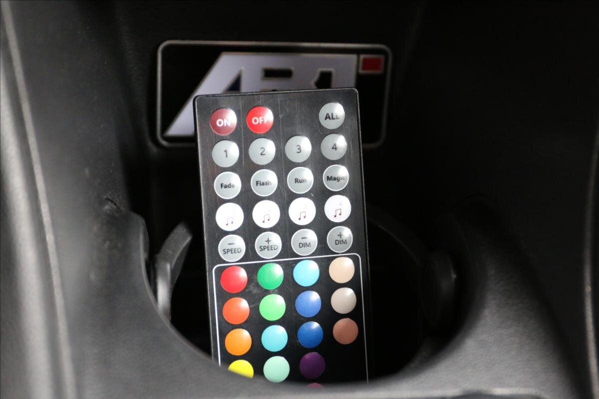 Volkswagen up! Hatchback 999,0 44 kw