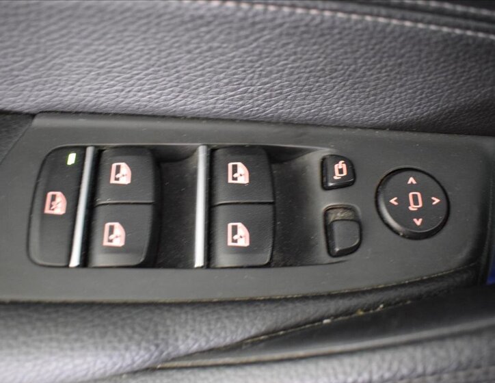 BMW Řada 5 Sedan / Limuzína 3,0 l 195 kw