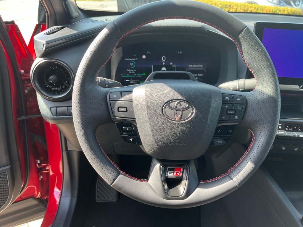 Toyota C-HR SUV / Terénní 2,0 l 112 kw