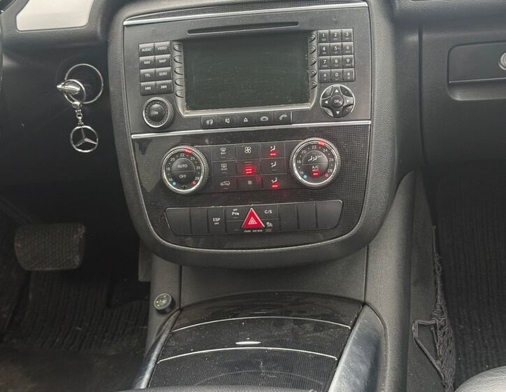Mercedes-Benz Třídy R MPV 3,0 l 170 kw