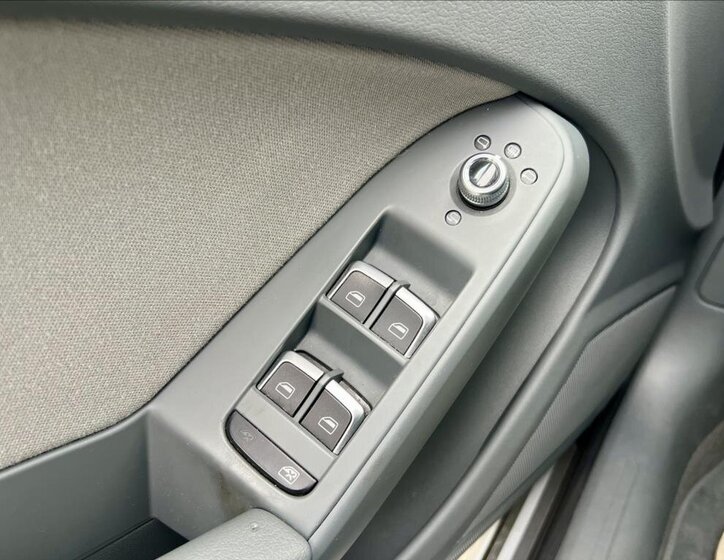 Audi A4 Kombi 2,0 l 100 kw