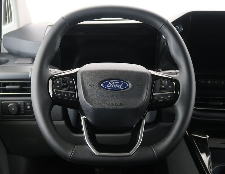 Ford Tourneo Custom VAN / Minibus 0,0 160 kw