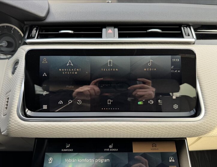 Land Rover Range Rover Velar SUV / Terénní 3,0 l 221 kw
