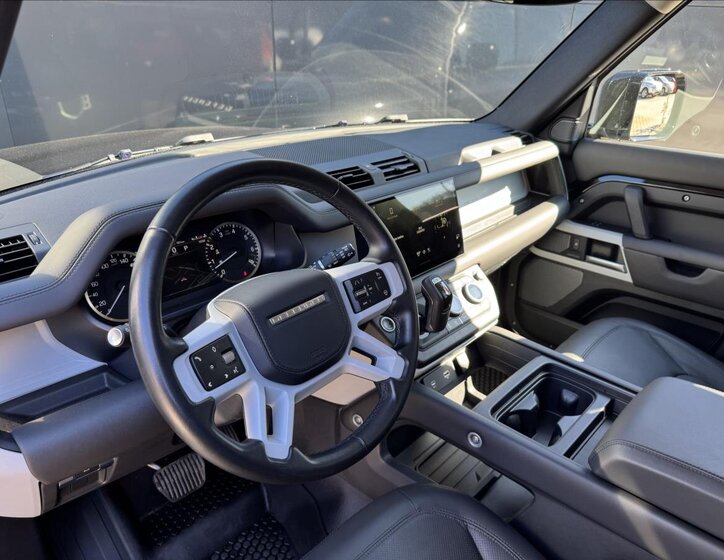 Land Rover Defender SUV / Terénní 3,0 l 294 kw