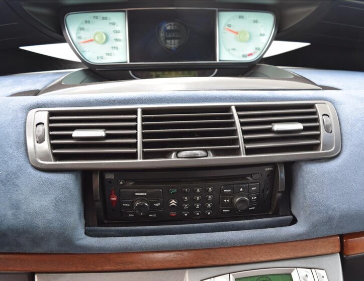 Lancia Phedra MPV 2,2 l 94 kw
