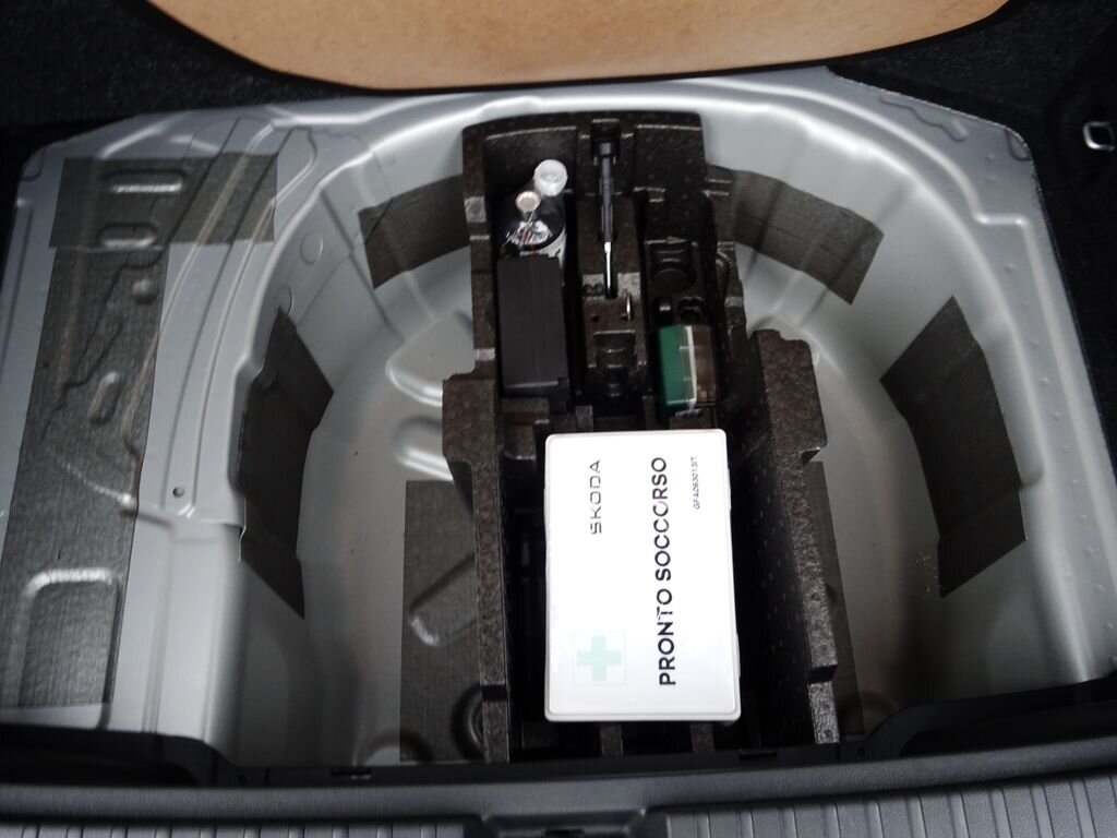 Škoda Kamiq Hatchback 999,0 70 kw