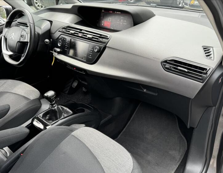 Citroën Grand C4 SpaceTourer 38