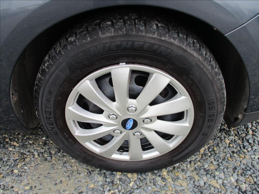 Ford Focus Kombi 1,6 l 74 kw