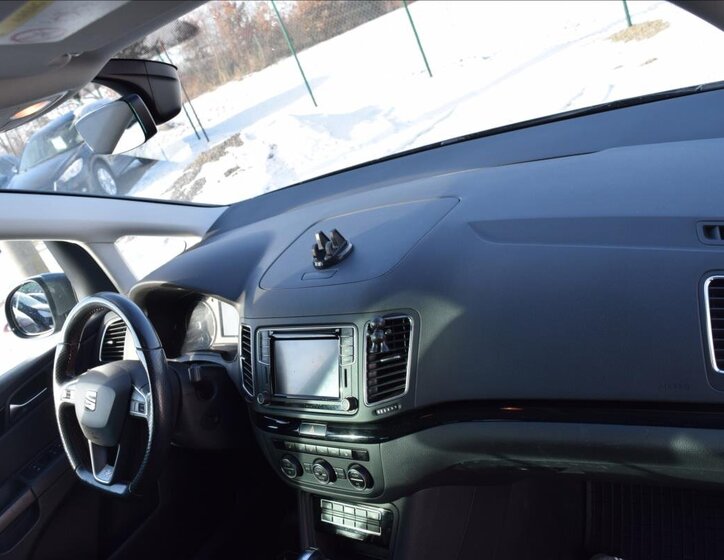 Seat Alhambra Kombi 2,0 l 135 kw