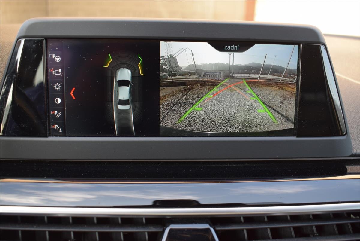 BMW Řada 5 Sedan / Limuzína 3,0 l 195 kw