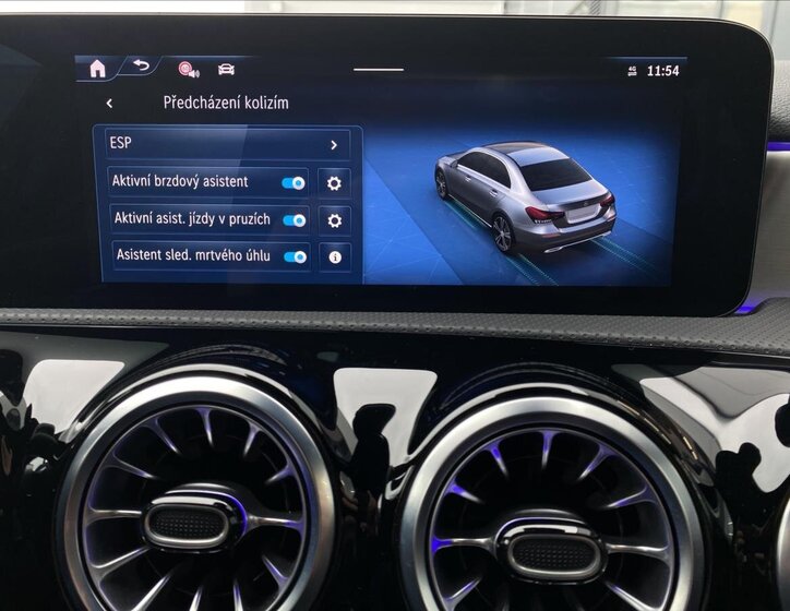 Mercedes-Benz Třídy A Sedan 1,3 l 100 kw