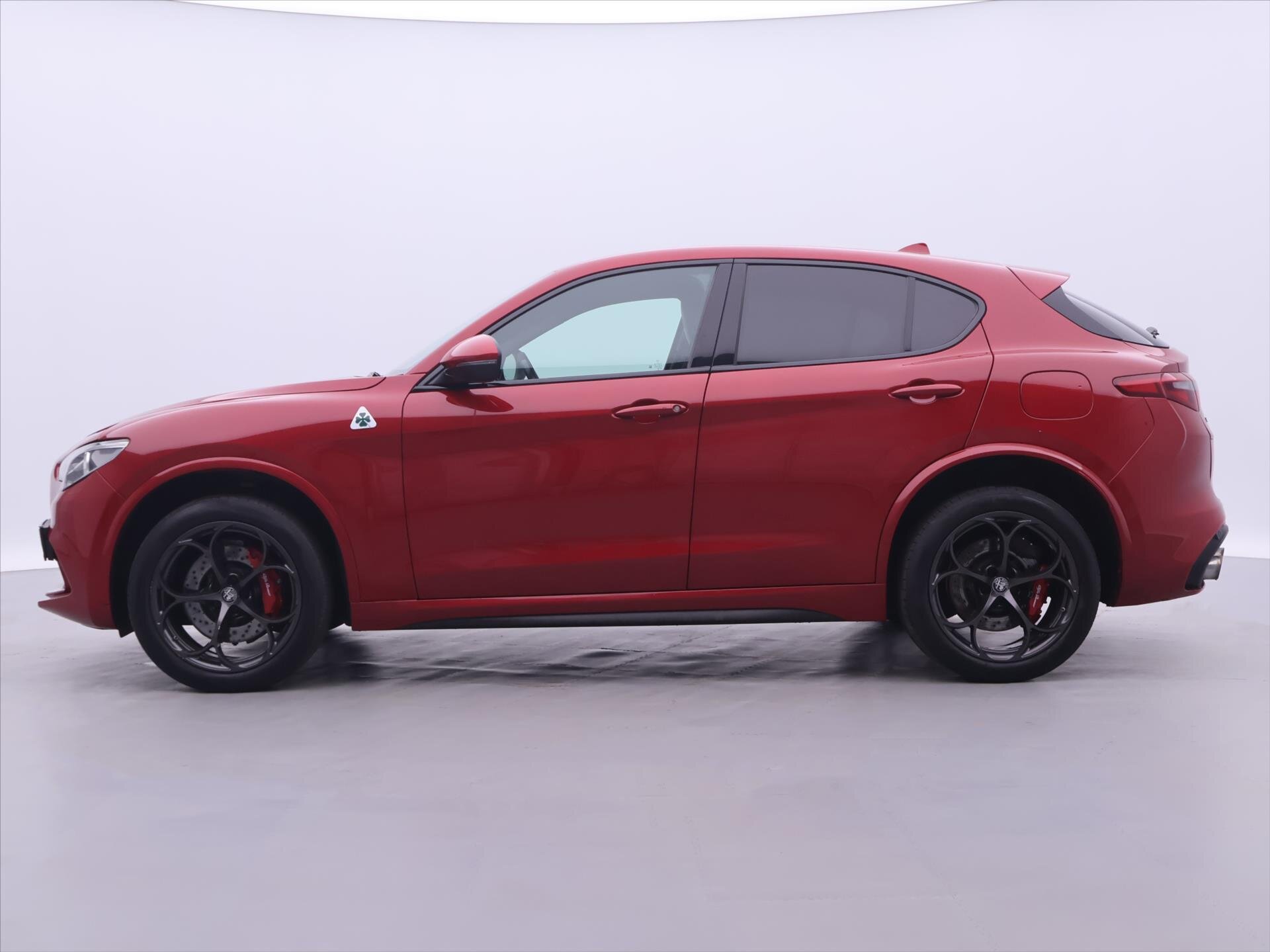 Alfa Romeo Stelvio SUV / Terénní 2,9 l 375 kw