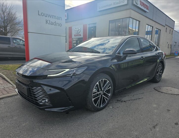 Toyota Camry Sedan / Limuzína 2,5 l 137 kw