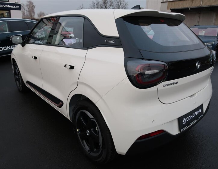 Dongfeng Box Hatchback 0,0 70 kw