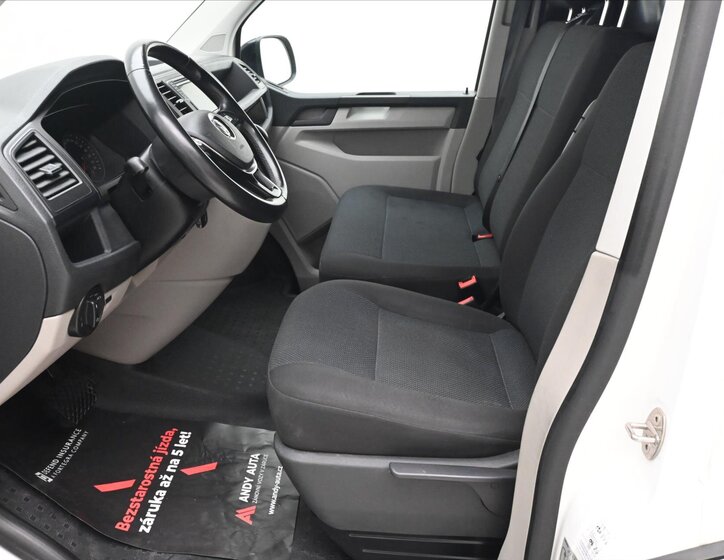 Volkswagen Transporter Skříň 2,0 l 110 kw