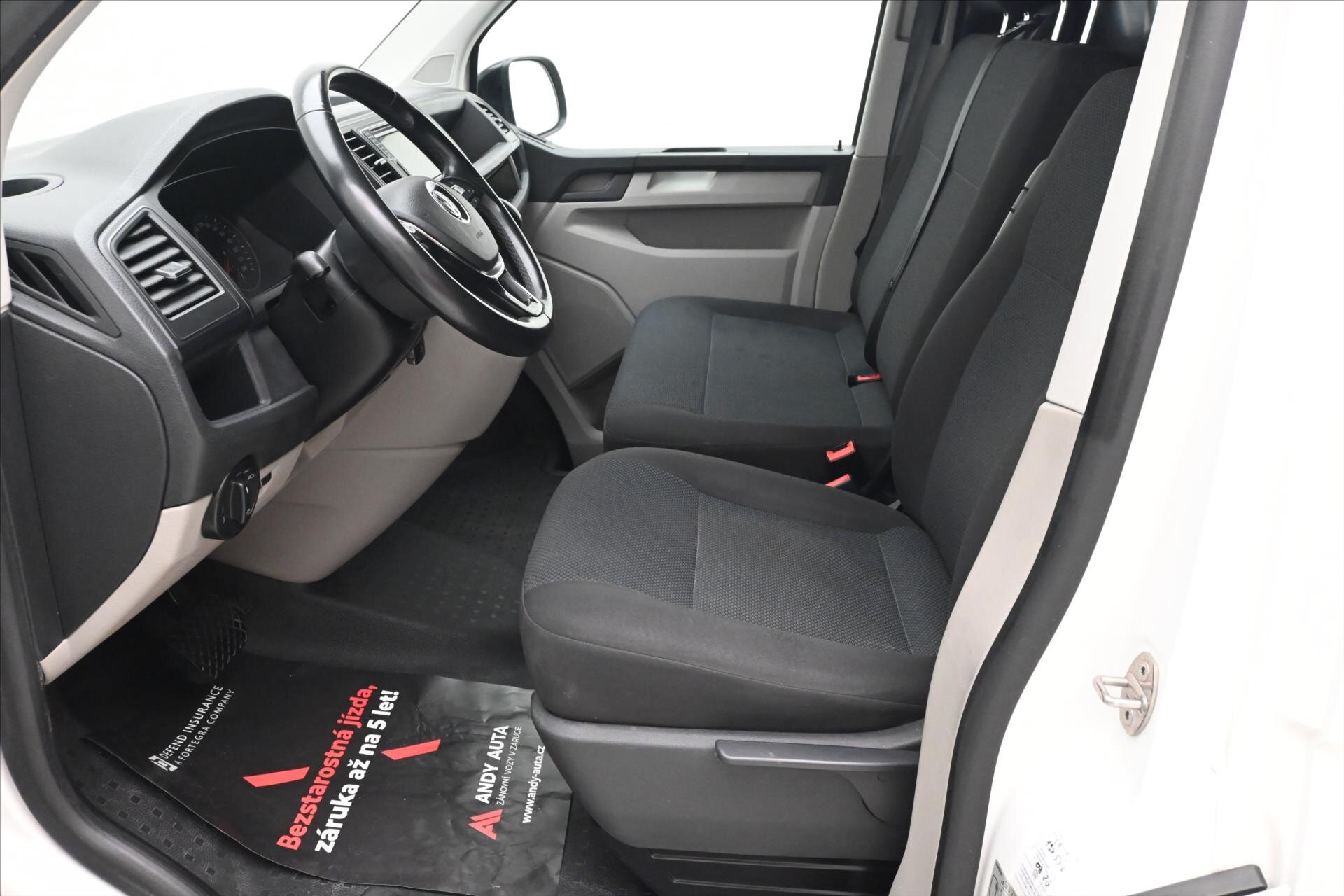 Volkswagen Transporter Skříň 2,0 l 110 kw