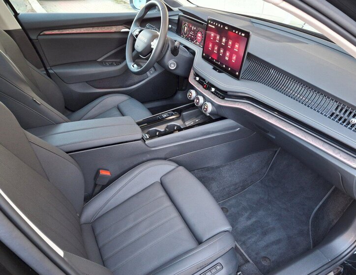 Škoda Superb Kombi 1,5 l 150 kw