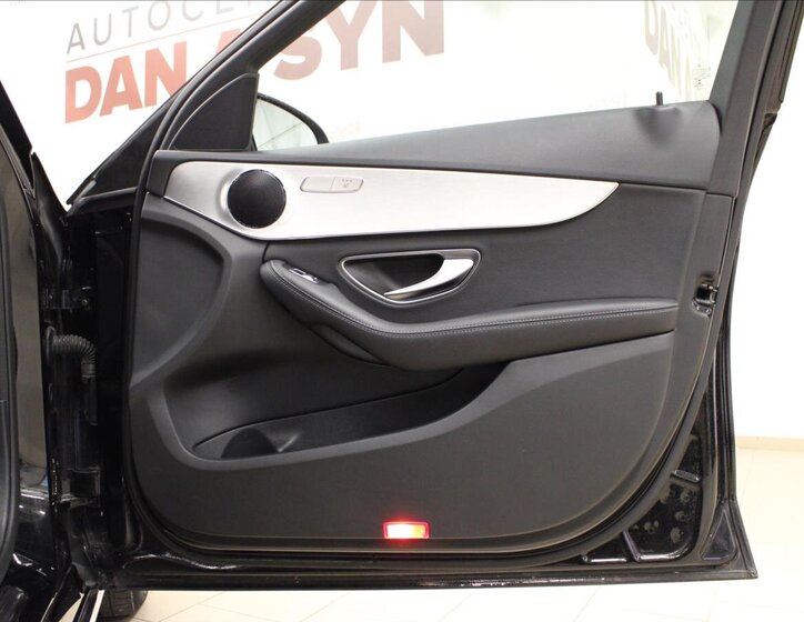 Mercedes-Benz Třídy C Kombi 2,0 l 135 kw