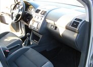 Volkswagen Touran MPV 1,2 l 77 kw