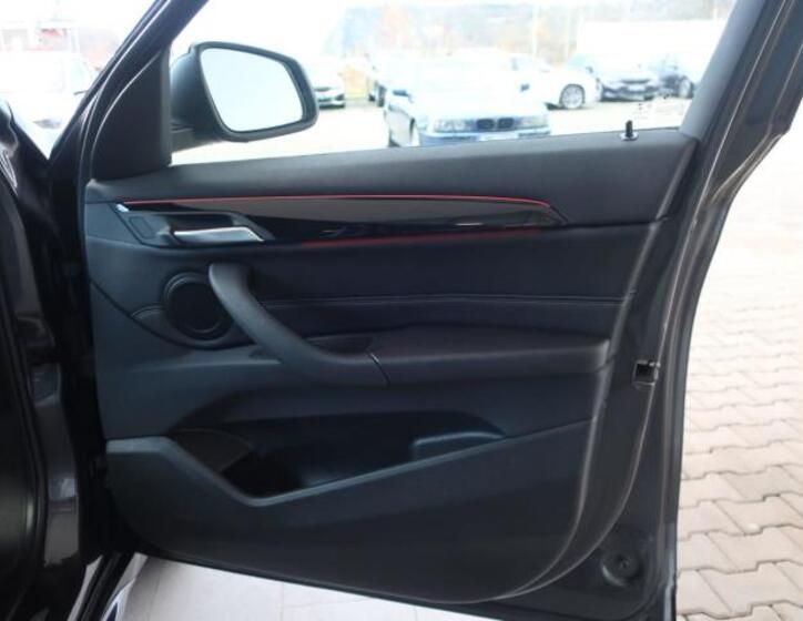 BMW X1 11