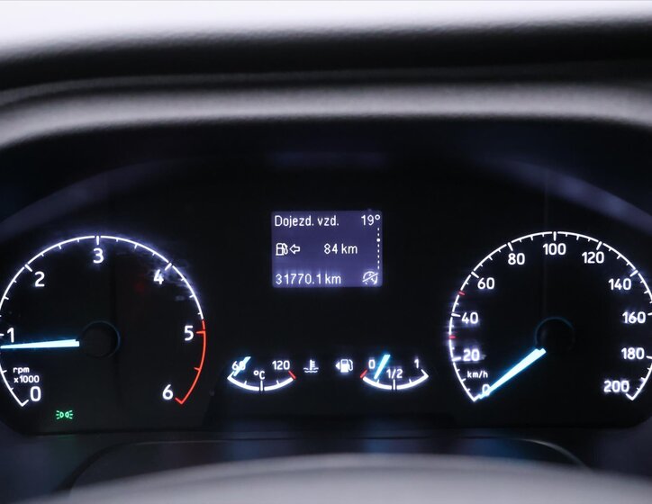 Ford Tourneo Custom Kombi 2,0 l 95 kw