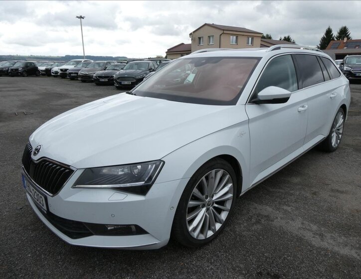Škoda Superb 3