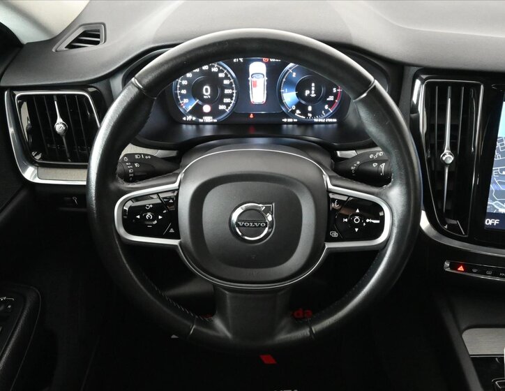 Volvo V60 Kombi 2,0 l 145 kw