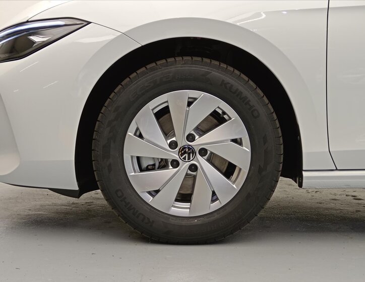 Volkswagen Passat Kombi 1,5 l 110 kw