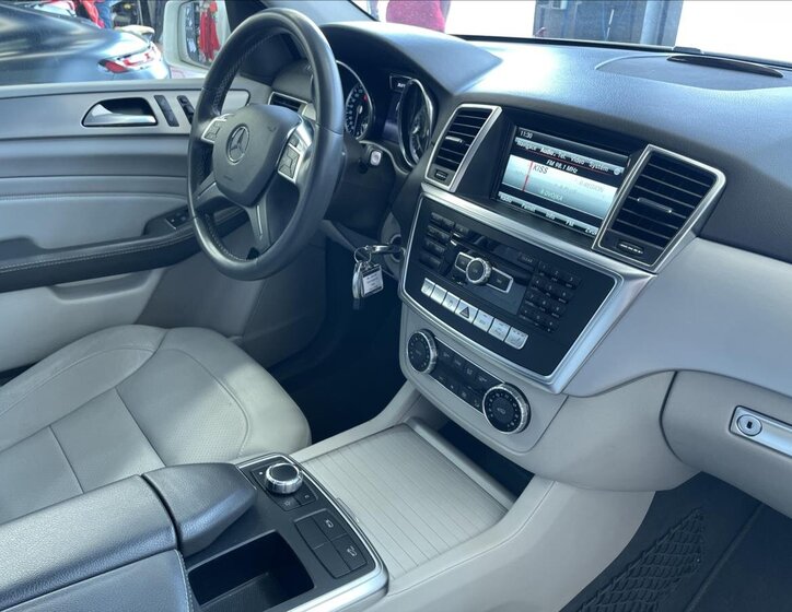 Mercedes-Benz Třídy M SUV 3,0 l 190 kw