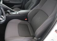 Toyota C-HR SUV 1,8 l 72 kw