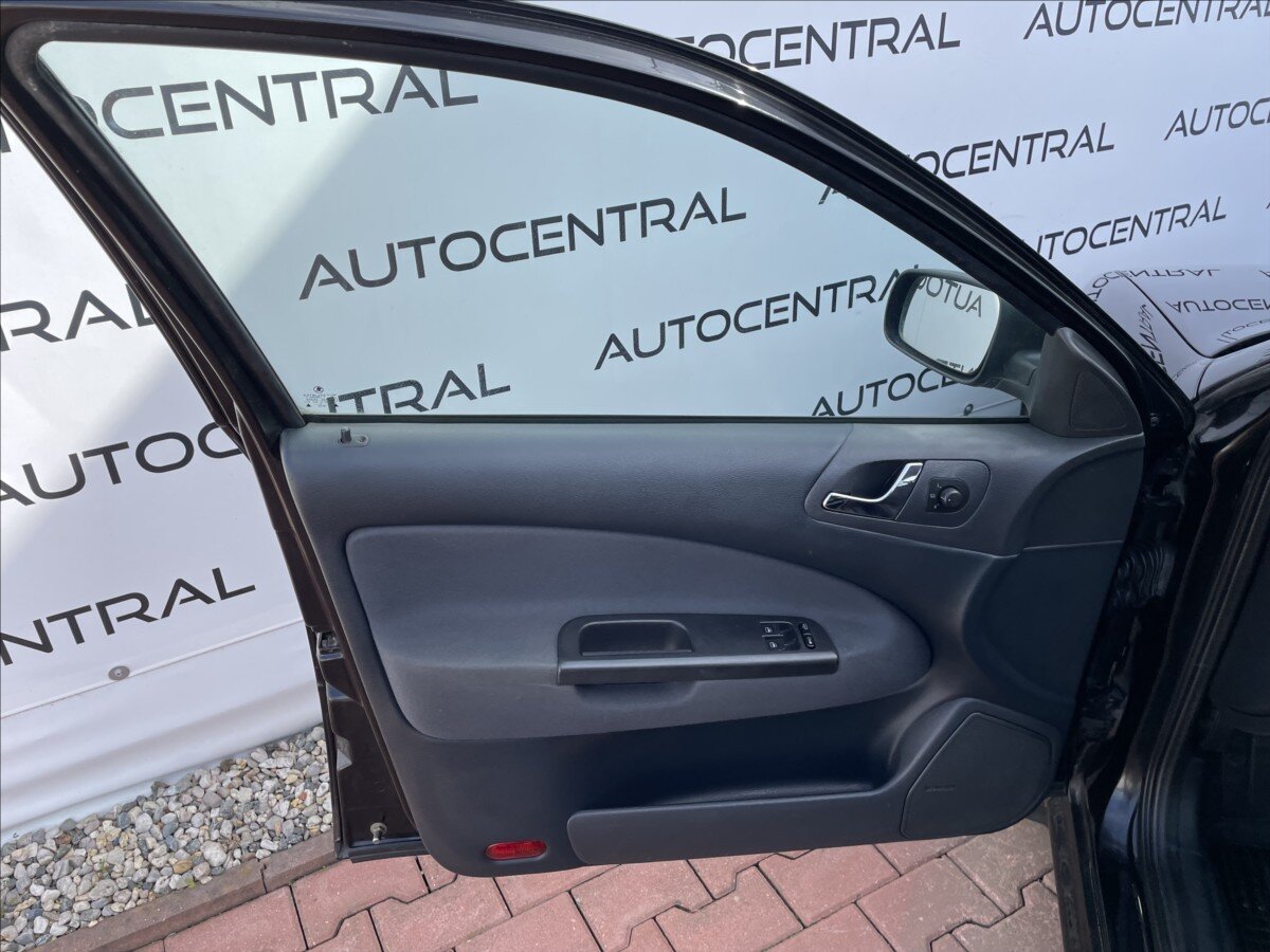 Škoda Octavia Sedan / Limuzína 1,6 l 75 kw