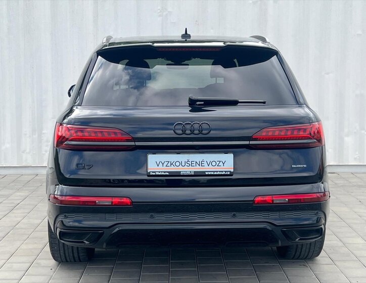 Audi Q7 7