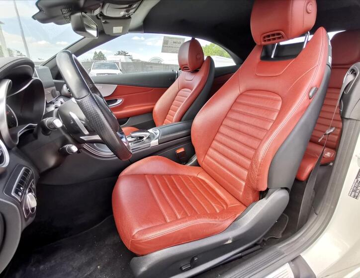 Mercedes-Benz Třídy C 12