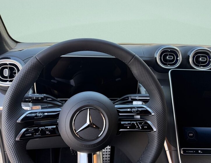 Mercedes-Benz GLC SUV / Terénní 2,0 l 145 kw