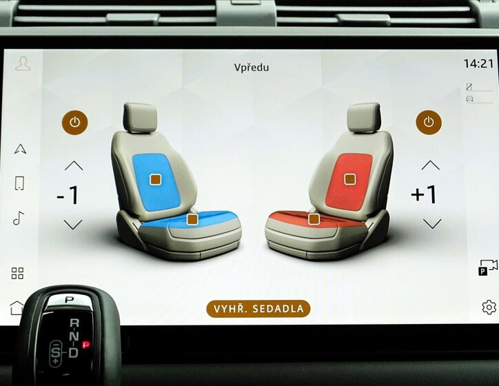 Land Rover Defender 21