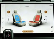 Land Rover Defender 21