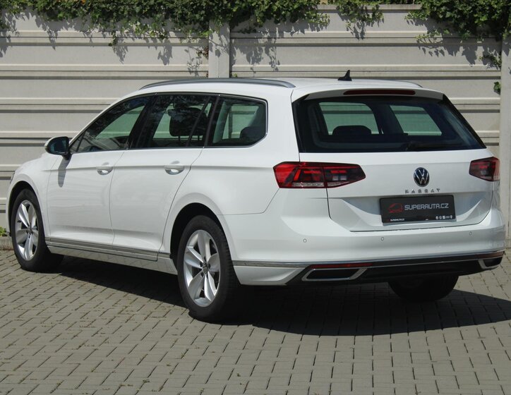 Volkswagen Passat Kombi 2,0 l 110 kw