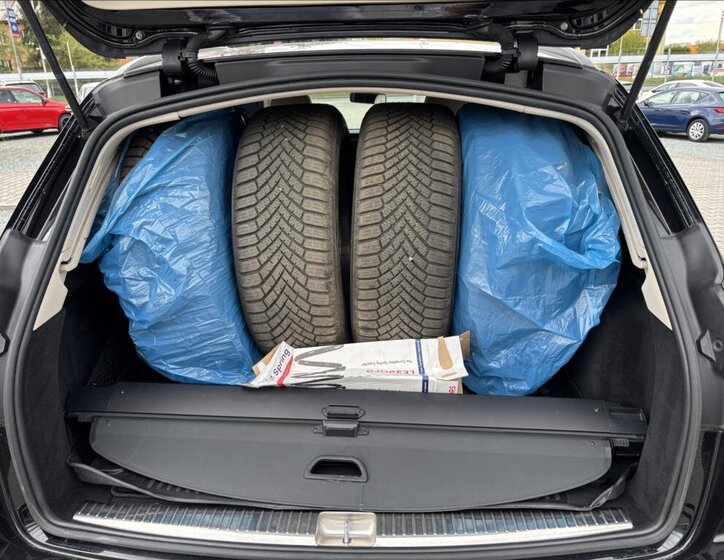 Mercedes-Benz Třídy E Kombi 2,0 l 143 kw