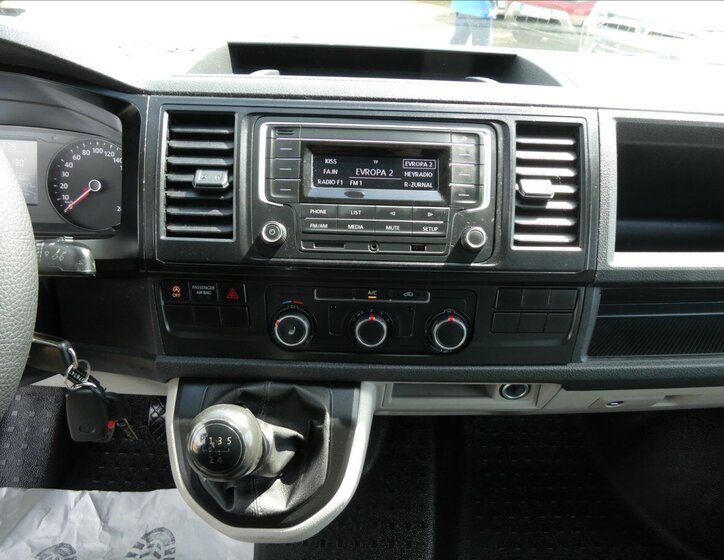 Volkswagen Transporter Skříň 2,0 l 75 kw